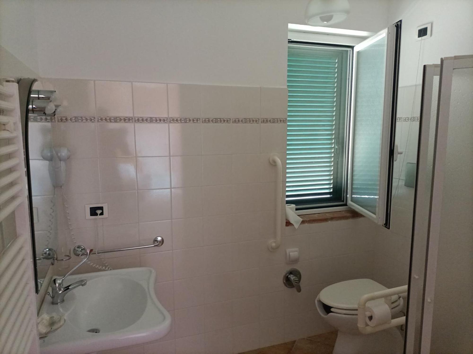 B&B Agriturismo Regno Di Toscana โคลเลซัลเวตติ ห้อง รูปภาพ