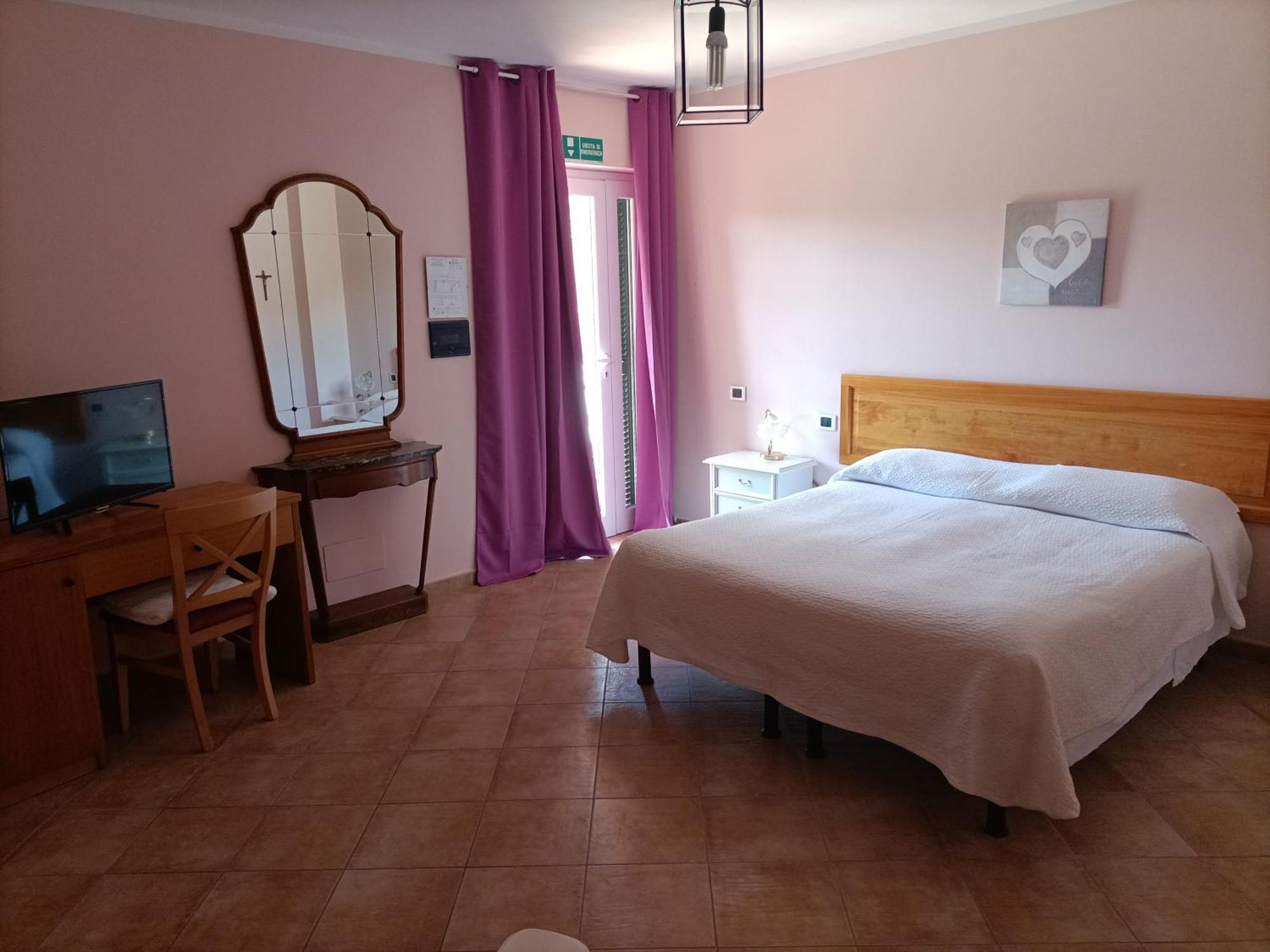 B&B Agriturismo Regno Di Toscana โคลเลซัลเวตติ ห้อง รูปภาพ